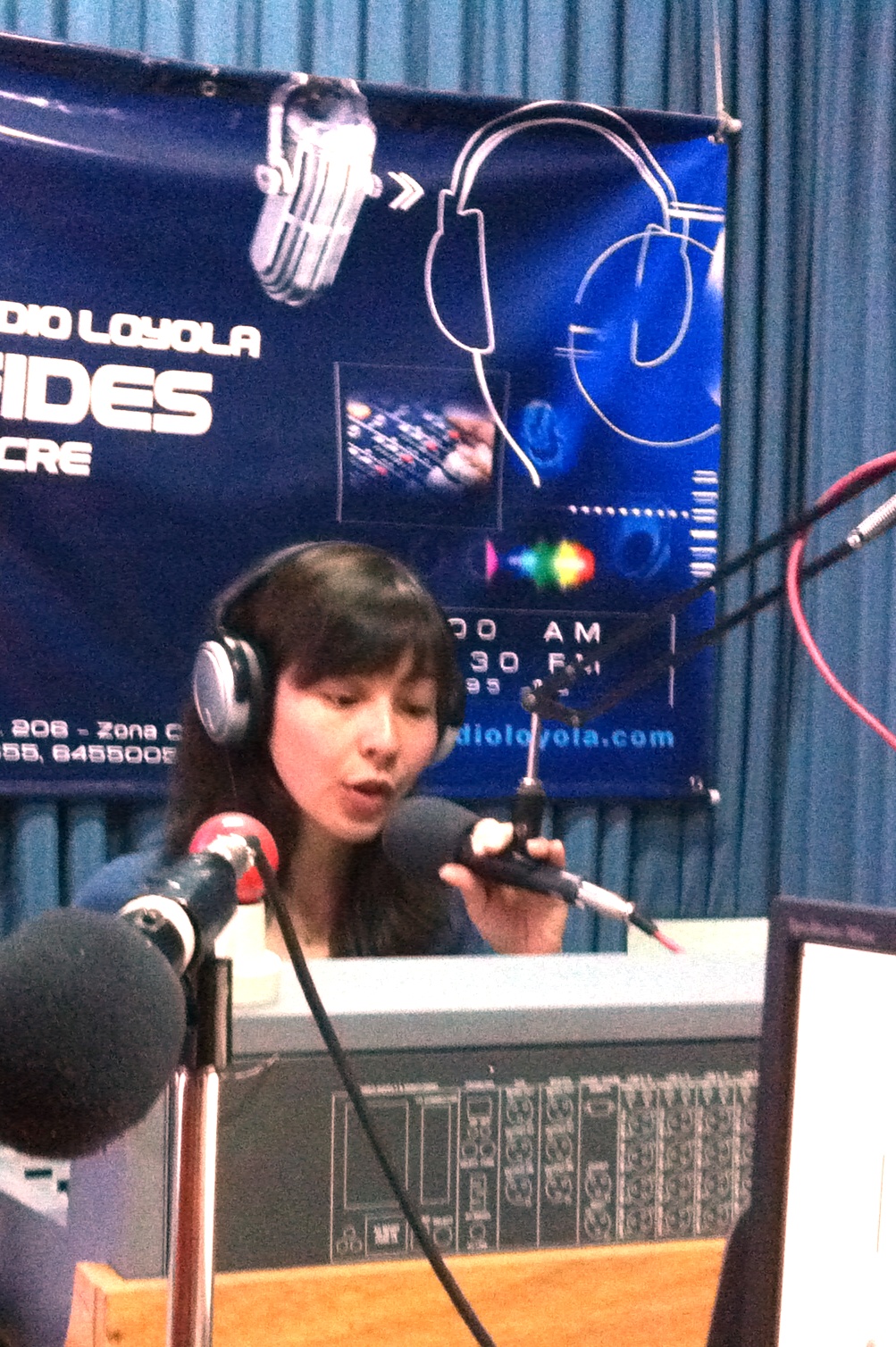 Crowley Fellow Aya Fujimura-Fanselow conducting a radio interview in Bolivia